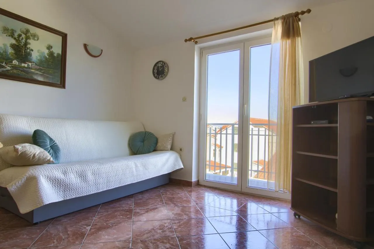 Apartment Beachfront Summer Oasis Preko Croatia